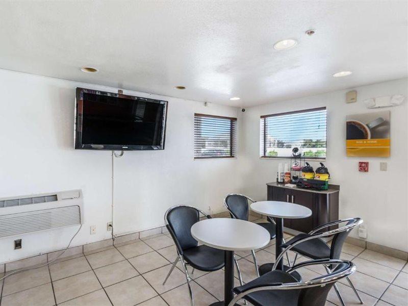 Motel 6-San Marcos, Tx - North Exterior photo